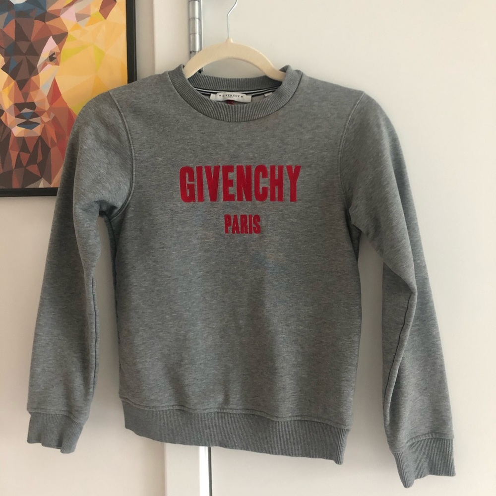 [SOLD] Givenchy Classic Sweatshirt